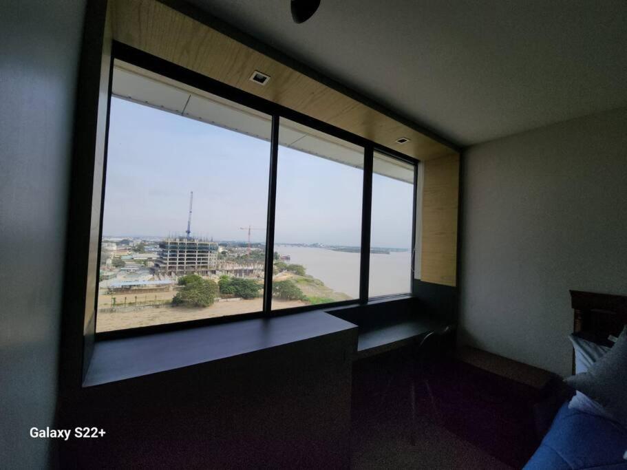 Moderna Con Vista A La Ciudad Y Al Rio En Puerto Santa Ana Apartment Guayaquil